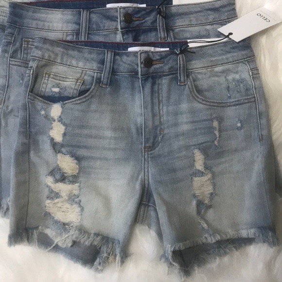 SALE NWT Cello Distressed Denim Shorts LW - Picture 6 of 6